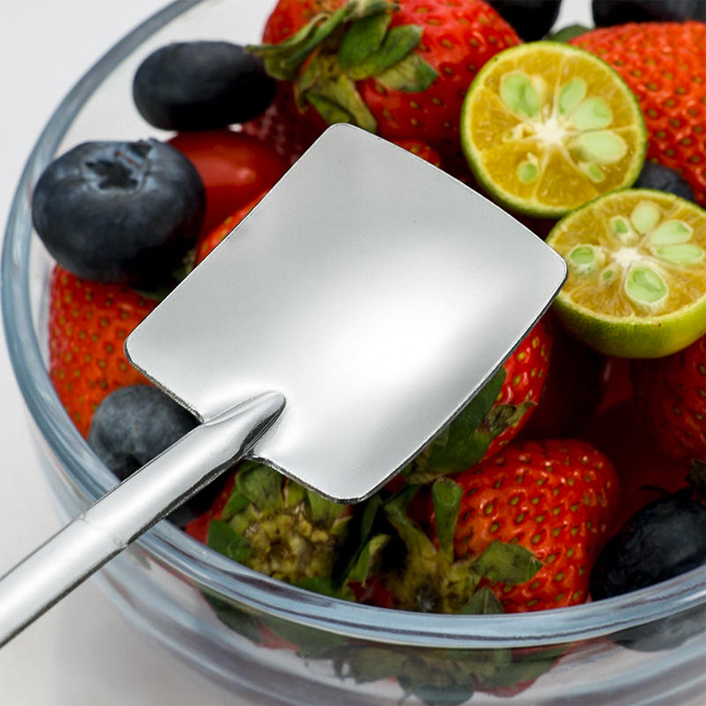 2 Pcs (1 Set) Stainless Steel Shovel Spoons – Reusable Mini Dessert Spoons for Coffee, Tea, Ice Cream, Fruit, Sugar & Cake, Cute Shovel-Shaped Silver Spoons for Kitchen and Party Use