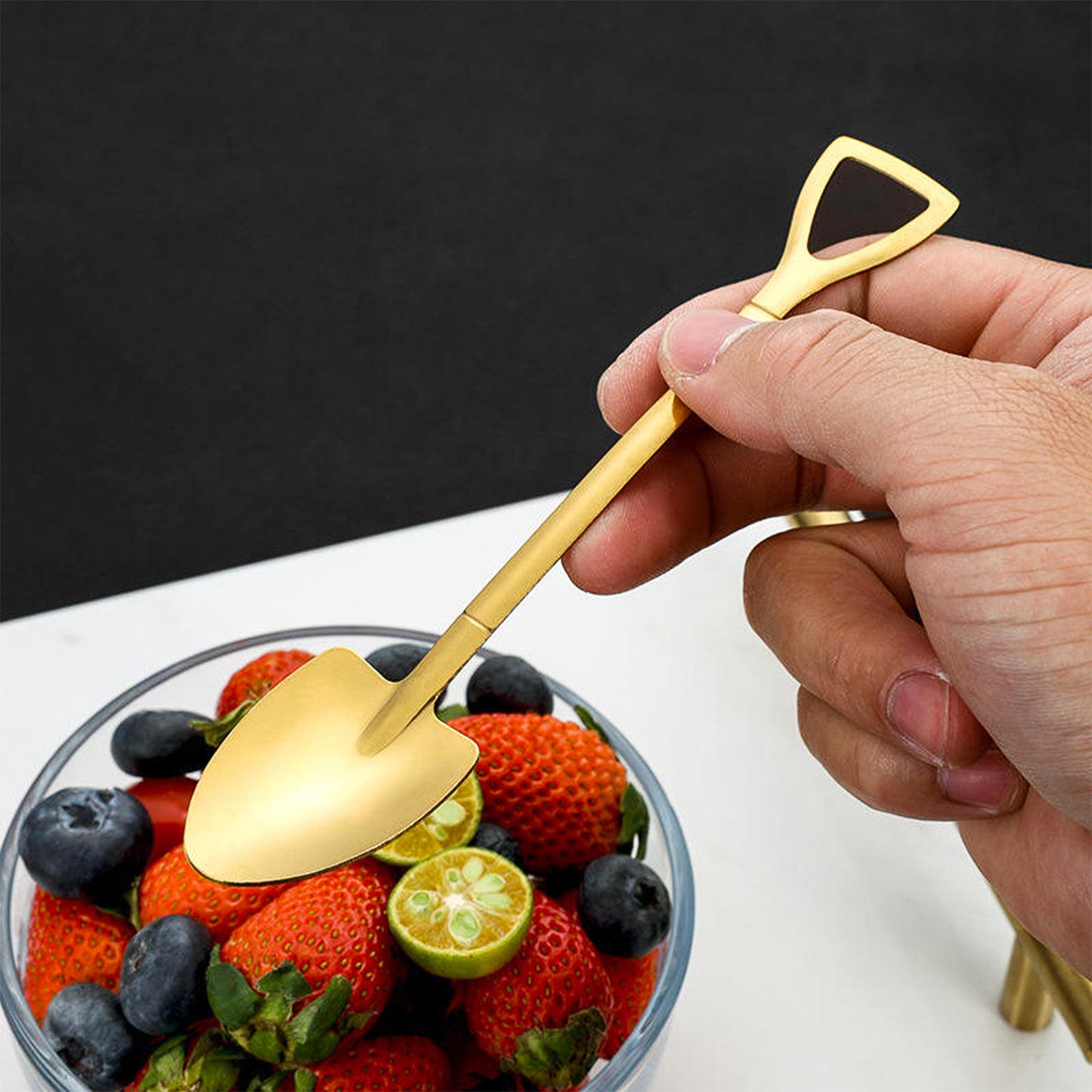 2 Pcs (1 Set) Stainless Steel Shovel Spoons – Reusable Mini Dessert Spoons for Coffee, Tea, Ice Cream, Fruit, Sugar & Cake, Cute Shovel-Shaped Silver Spoons for Kitchen and Party Use